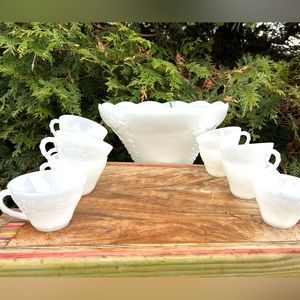 🎉HOST PICKVintage Milk Glass Scalloped Punch Bowl Set Grape Leaf Design w/cups